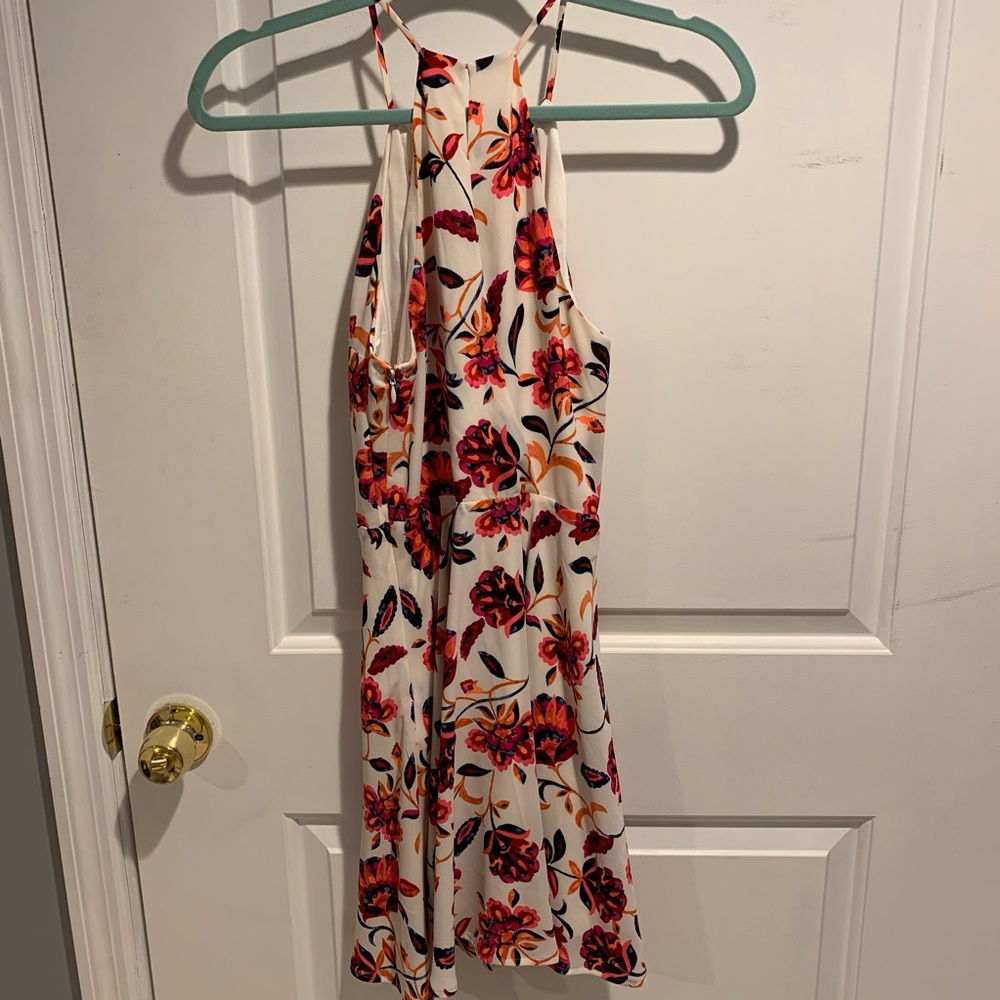 Express Dress - Picture 3 of 8